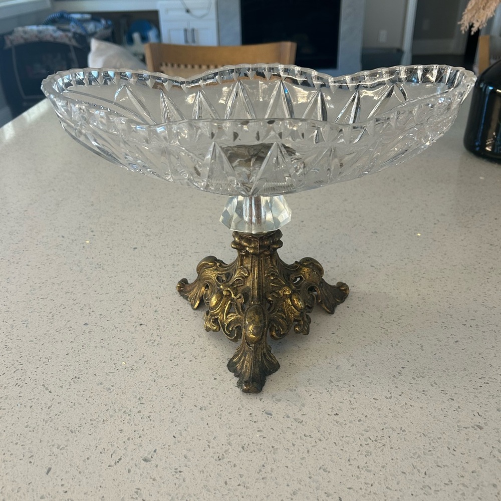 Elegant Crystal and Gold Decorative Bowl